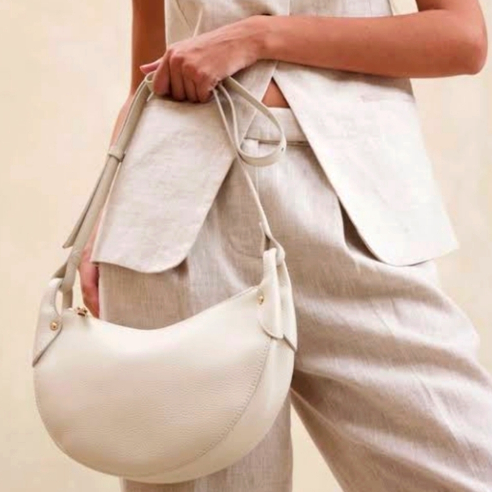 Banana Repeblic Vida Half-moon Shoulder Bag - Picture 8 of 10